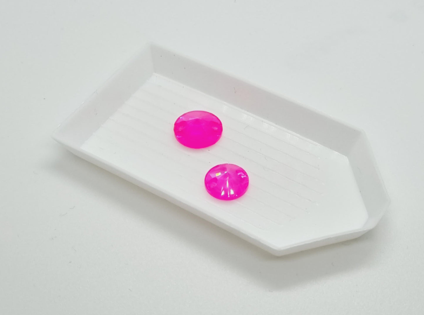 Zodiac Round/Flatback SS30 Non-Hotfix - Neon Pink Shimmer (pack of 12)